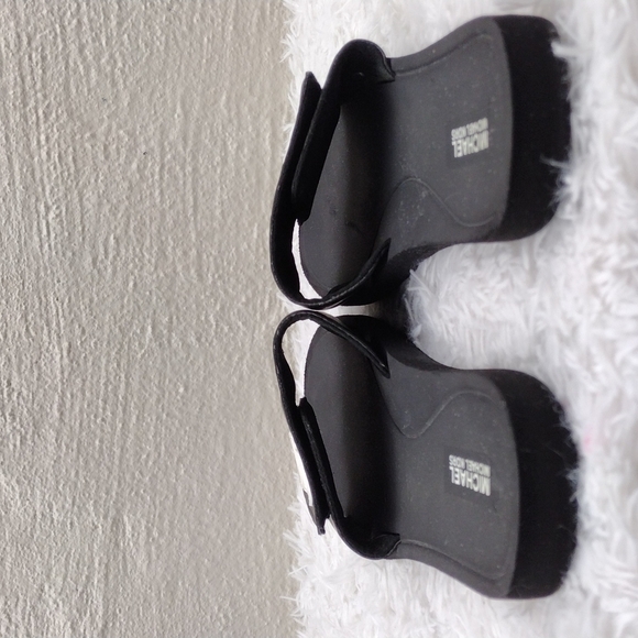 MICHAEL Michael Kors Black Leather Upper Velcro Strap Slide Flip Flop Sandals - Picture 6 of 13